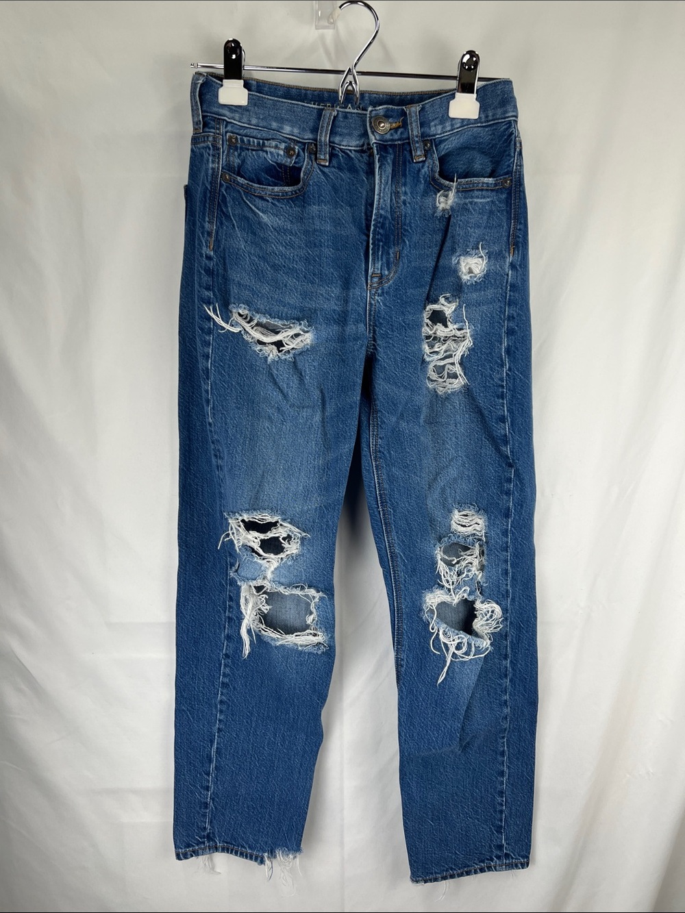 American Eagle - Women’s Jeans - Distressed - Size 0 - 90s Boyfriend